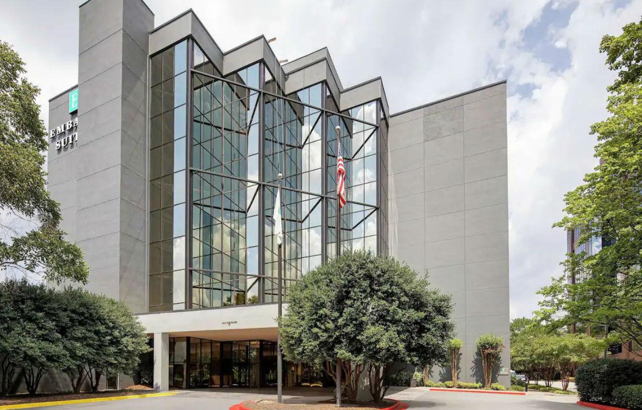 Embassy Suites By Hilton Atlanta Perimeter Center Sandy Springs Exterior photo
