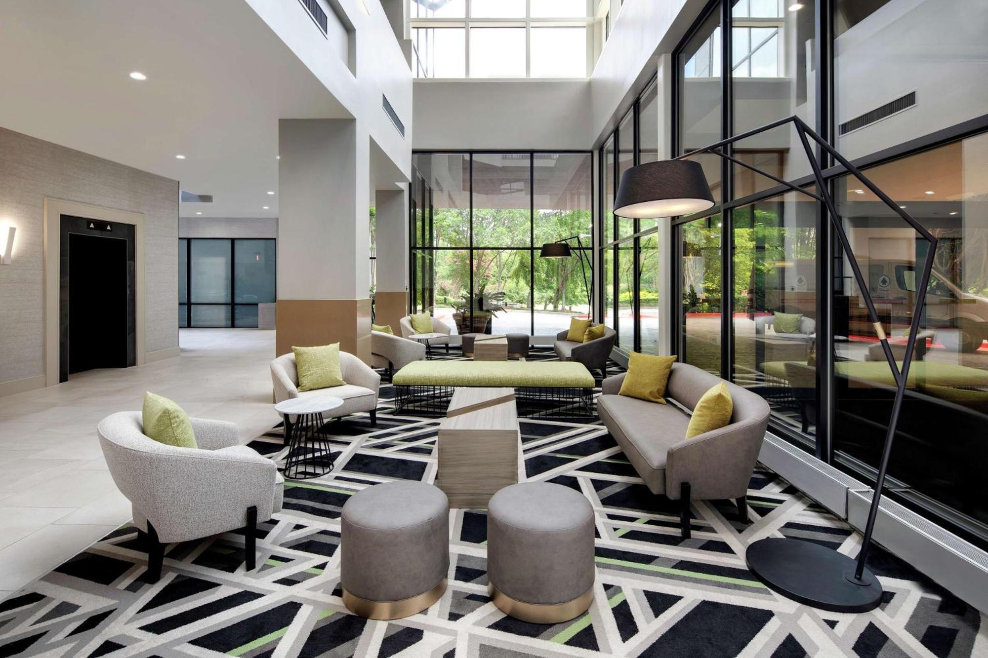 Embassy Suites By Hilton Atlanta Perimeter Center Sandy Springs Exterior photo